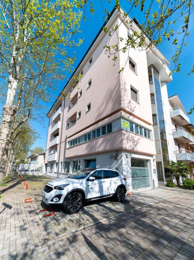 Residence Alessandra Cesenatico Esterno foto