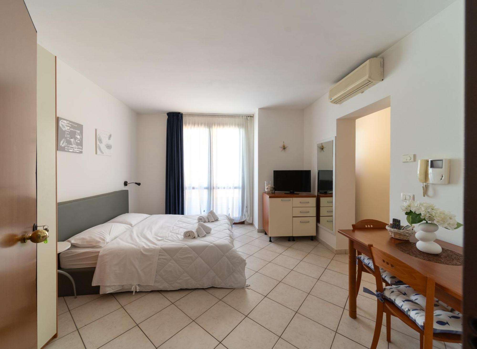 Residence Alessandra Cesenatico Esterno foto